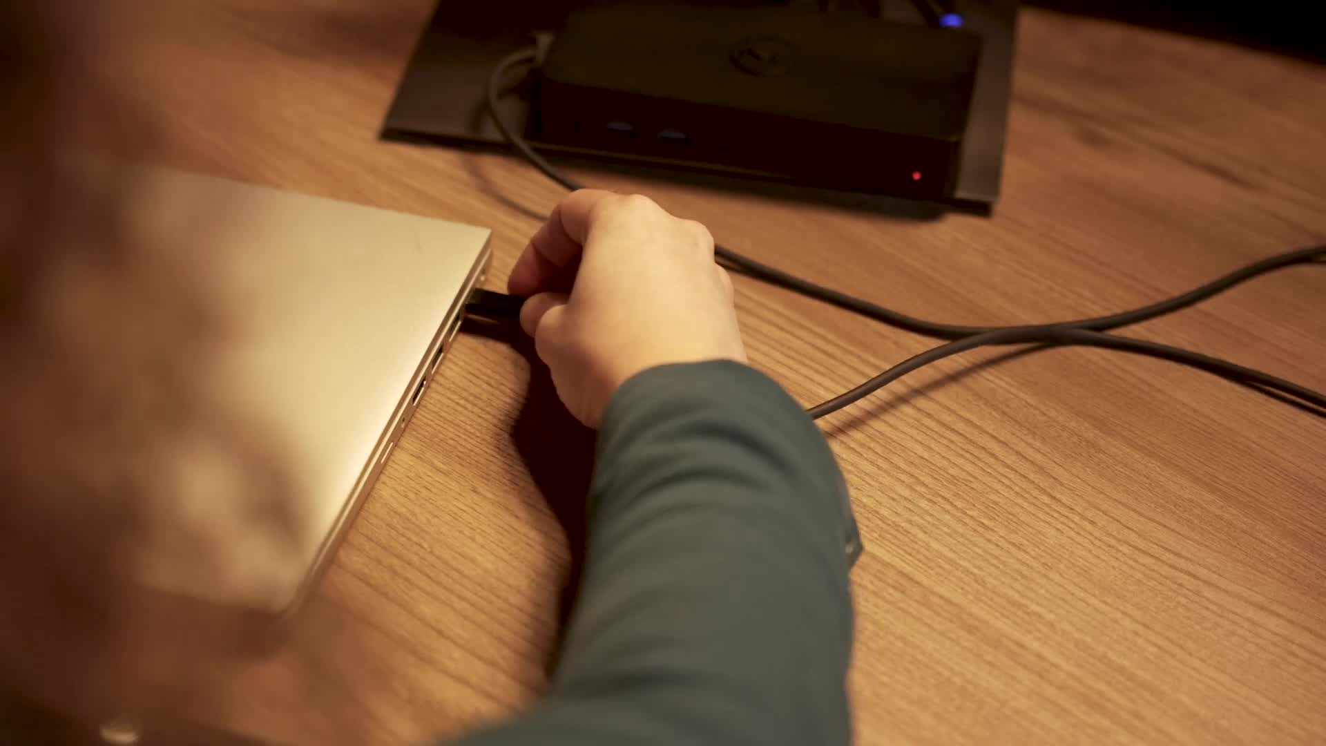 Energiebesparende duurzame werkplek met EnergyKeeper